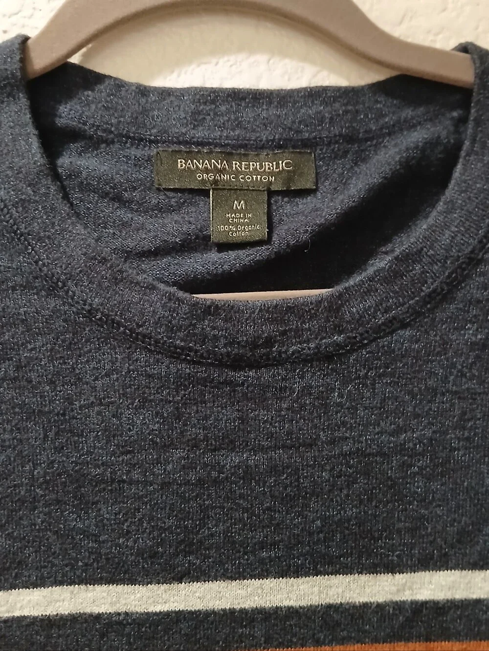 Banana Republic Nwot M 100% organic cotton Crewneck Sweater with Rust Accent